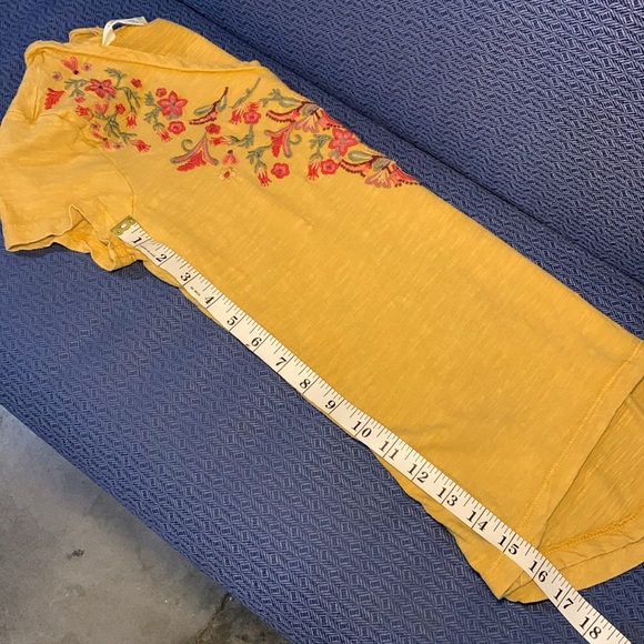 Lucky&Coco Vintage Bohemian Embroidered T-shirt - Picture 7 of 8